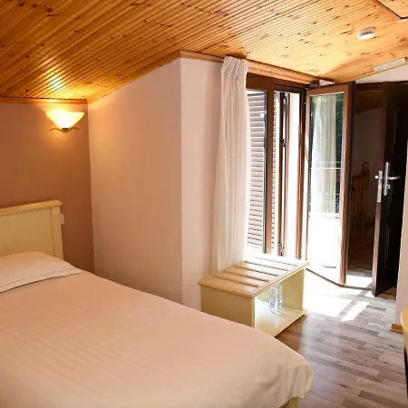 德雷瑞餐厅酒店 酒店 地拉那