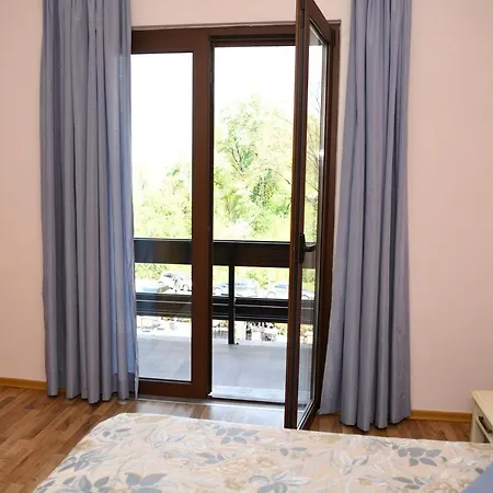 德雷瑞餐厅酒店 地拉那