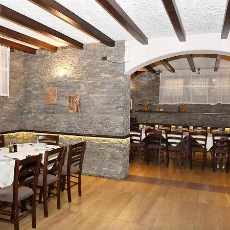 Hotel Restaurant Dreri 4*