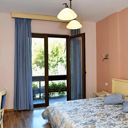 Hotel Restaurant Dreri 4*
